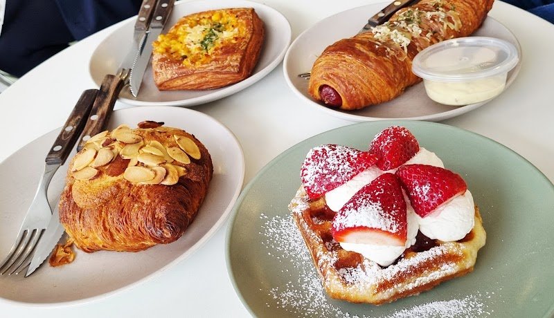 Henry's Bakehouse photo 2