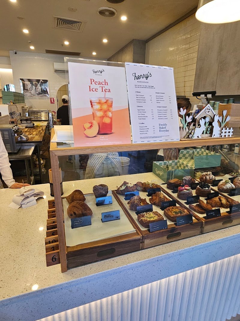 Henry's Bakehouse photo 3